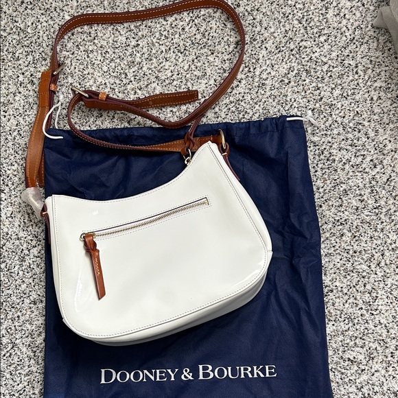 Dooney & Bourke White and Tan Shoulder Bag - Picture 3 of 8